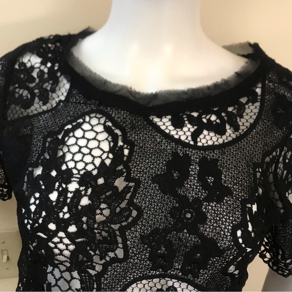 Lacey Crochet Top / short sleeves / size Sm - Picture 9 of 14